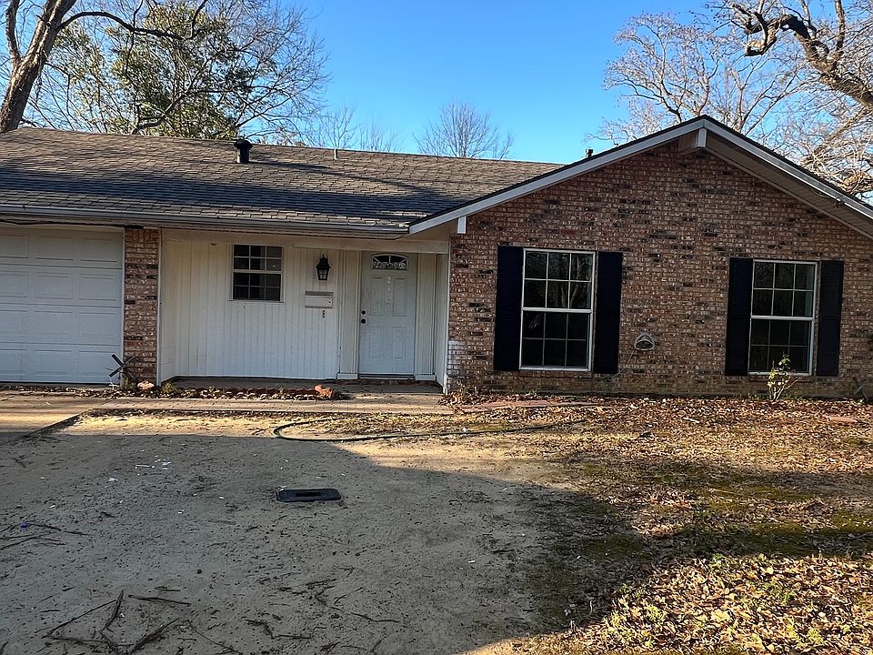 1st image of 2432 McKenzie Dr