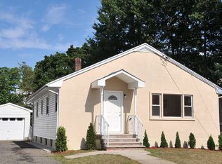 517 Middlesex St, Linden, NJ 07036