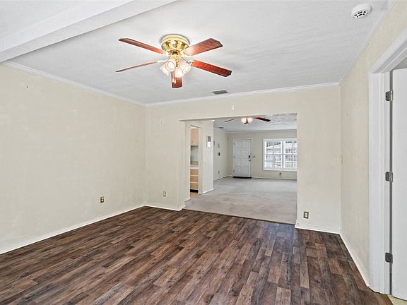 4th image of 2038 Timber Ln