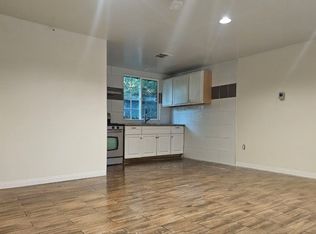 1042 Hollister St #2/3, San Fernando, CA 91340