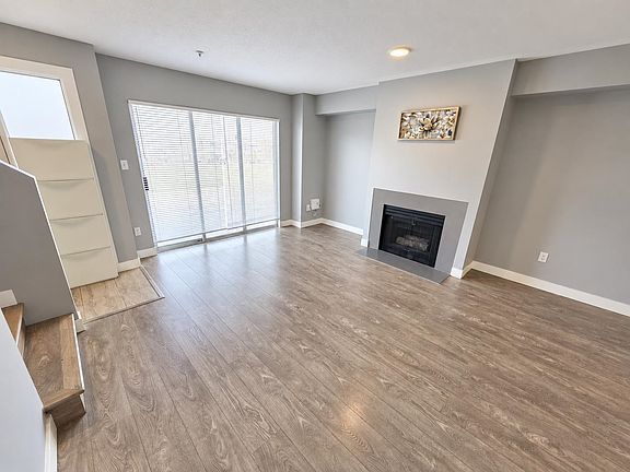 4th image of 2211 No 4 Rd #204