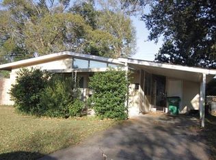 411 Cranberry Dr, Gretna, LA 70056