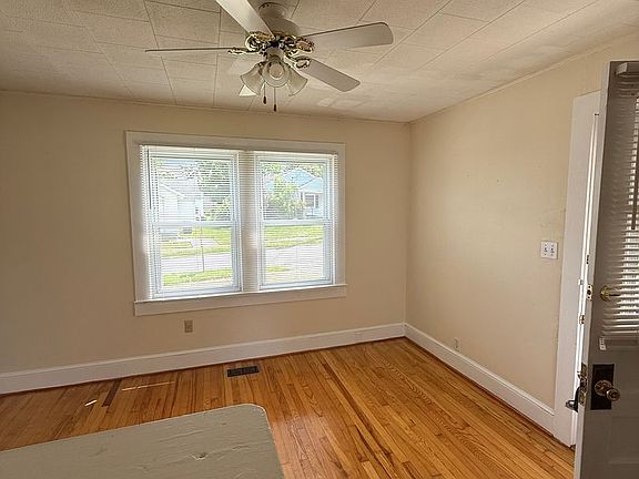 4th image of 1200 Burgie St