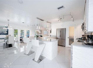 5940 English Oaks Ln, Naples, FL 34119