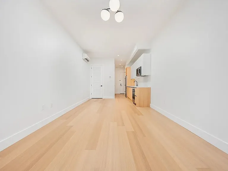 420 Gates Ave #2H — Photo 7