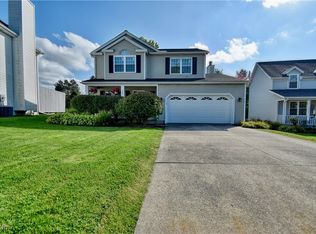 108 Pine Hollow Cir, Chardon, OH 44024