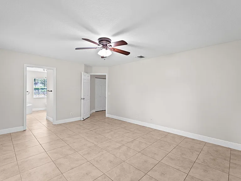 16628 Valencia Blvd — Photo 17