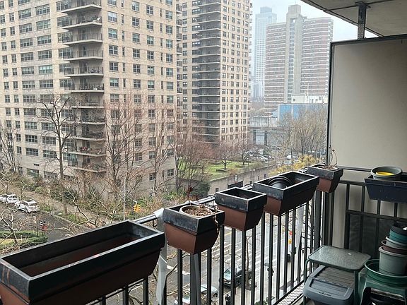 2nd image of 185 W End Ave APT 6L