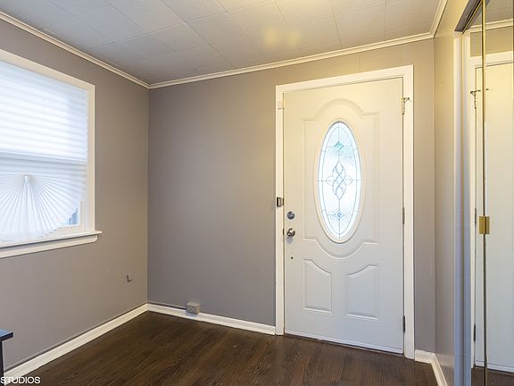 3rd image of 2505 Harvey Ave