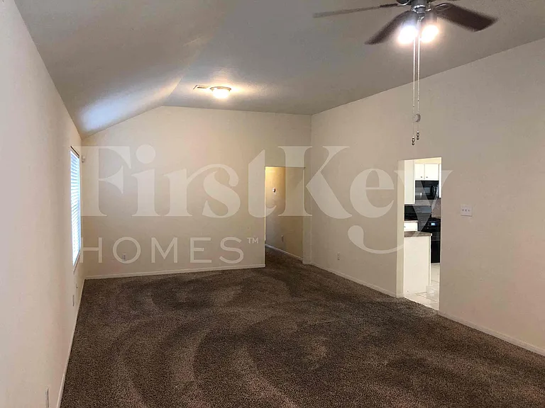 1123 Intrepid Oak Ln — Photo 3