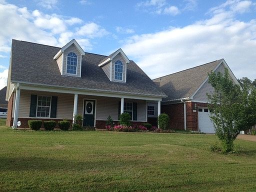 1st image of 102 Pebble Creek Cv E