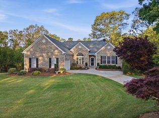 1170 Burgess Dr, Suwanee, GA