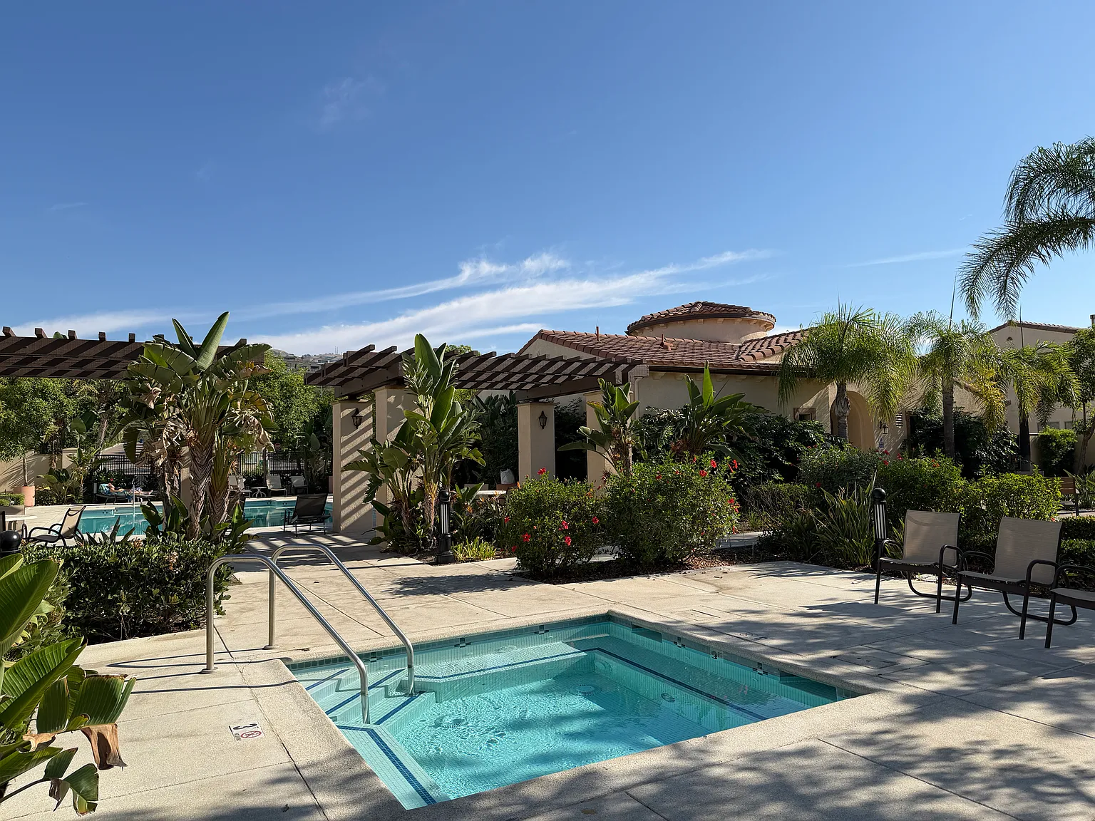 2 bed, 2.5 bath, 1221 sqft, $3,560 — Photo 4