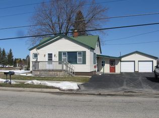 720 W Lincoln Ave, Cheboygan, MI 49721