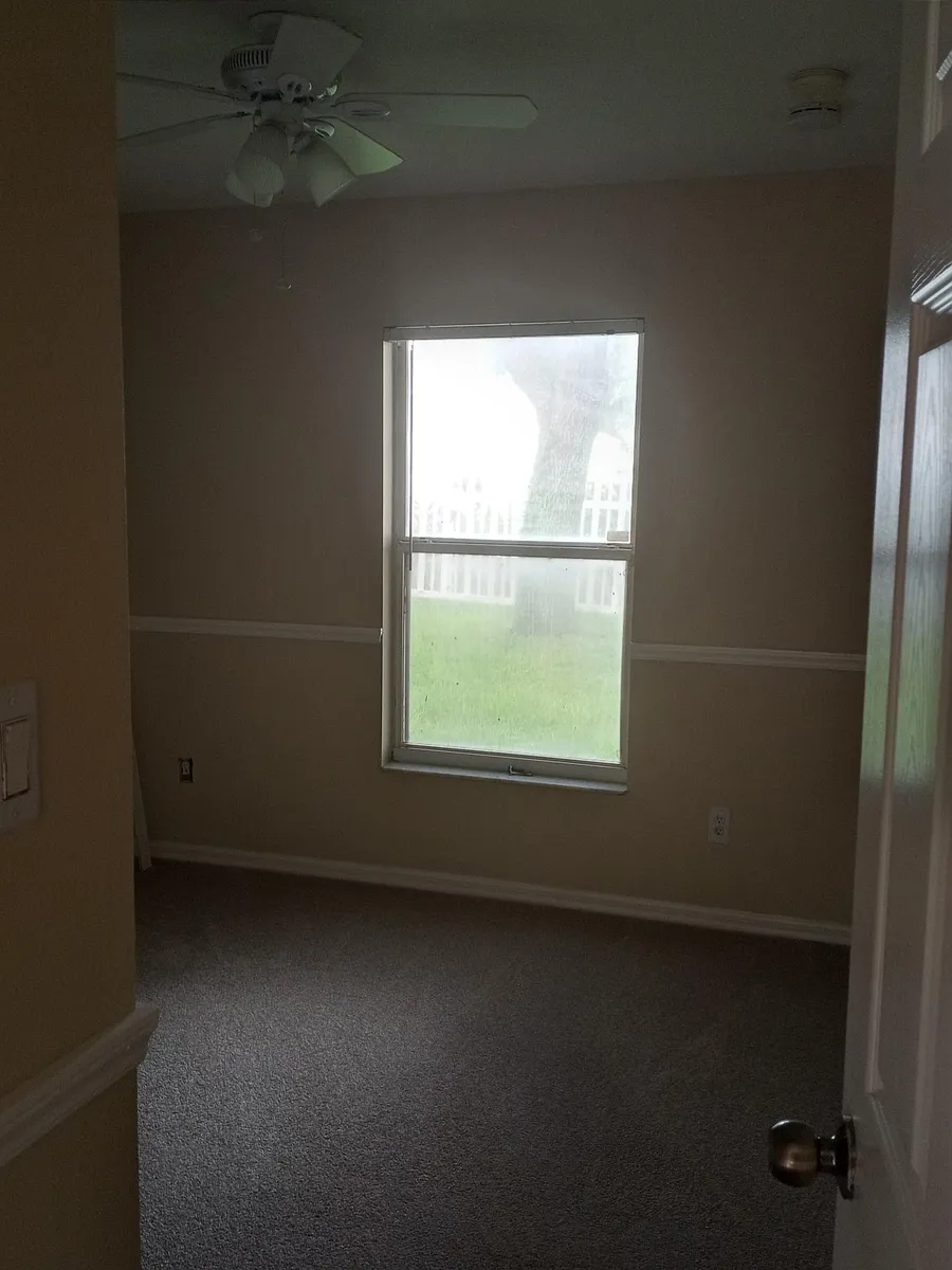 Building Photo - 457 Lisa Karen Cir