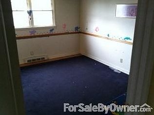 Bedroom #3
						:
						Hardwood under rug