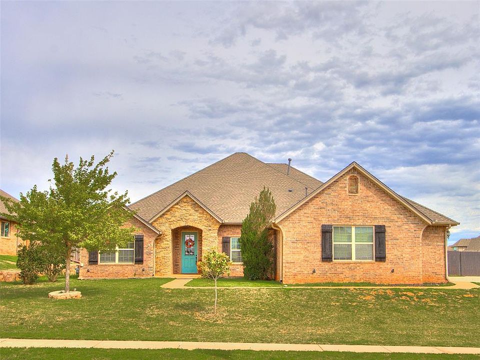 1st image of 15509 Colonia Bella Dr