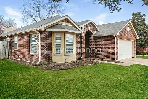 2076 Rushmore Ct Photo 1