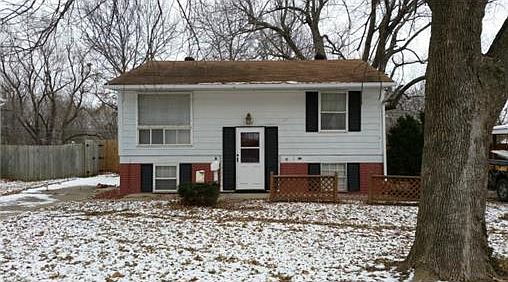 1st image of 1415 N Geronimo Dr