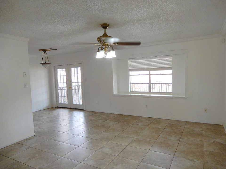 1114 N 26th St, Harlingen, TX 78550 | Zillow