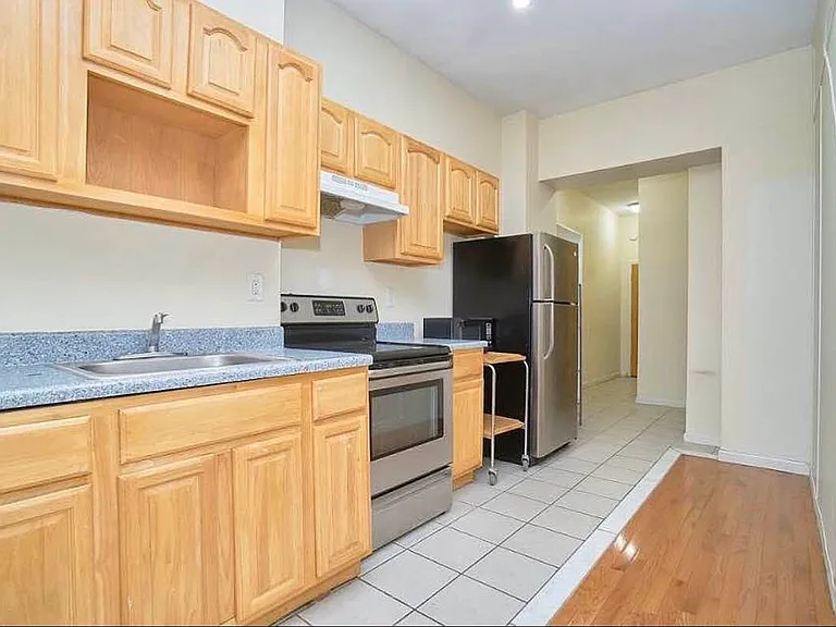 179 Madison Ave #3R — Photo 4