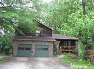 560 Sunset Ridge Dr, Lithia Springs, GA 30122