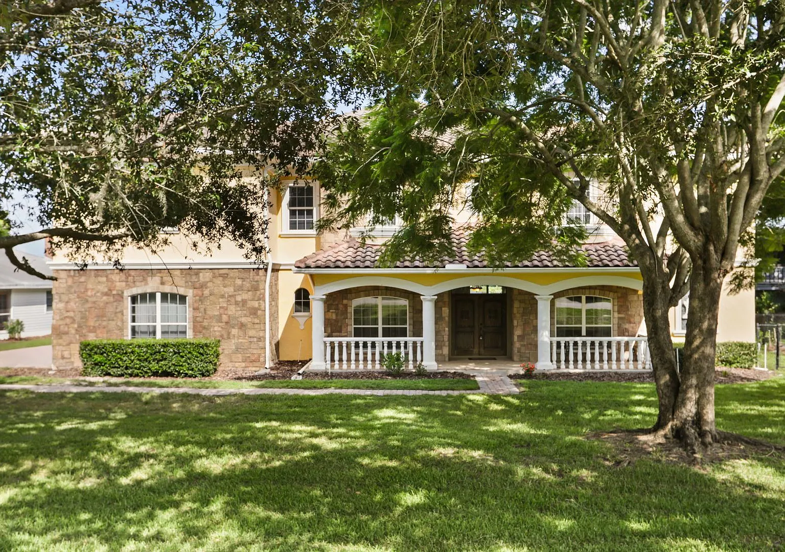 Luxury Lakefront Executive Home with Private In-Law Suite in the Heart of Dr. Phillips — Photo 4