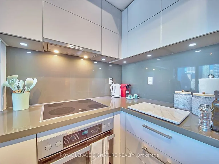 188 Cumberland St #1004 — Photo 10