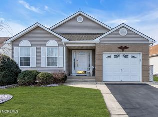 10 Bolton Court, Toms River, NJ 08757