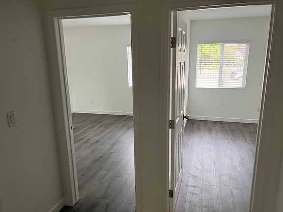 5th image of 8941 Balboa Blvd