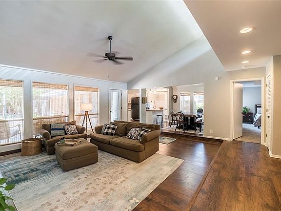 3rd image of 2708 Wooded Acres Ct