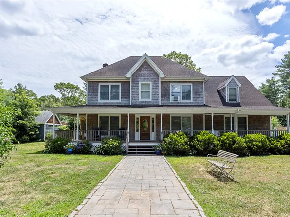 23 Mohawk Trl, Charlestown, RI 02813