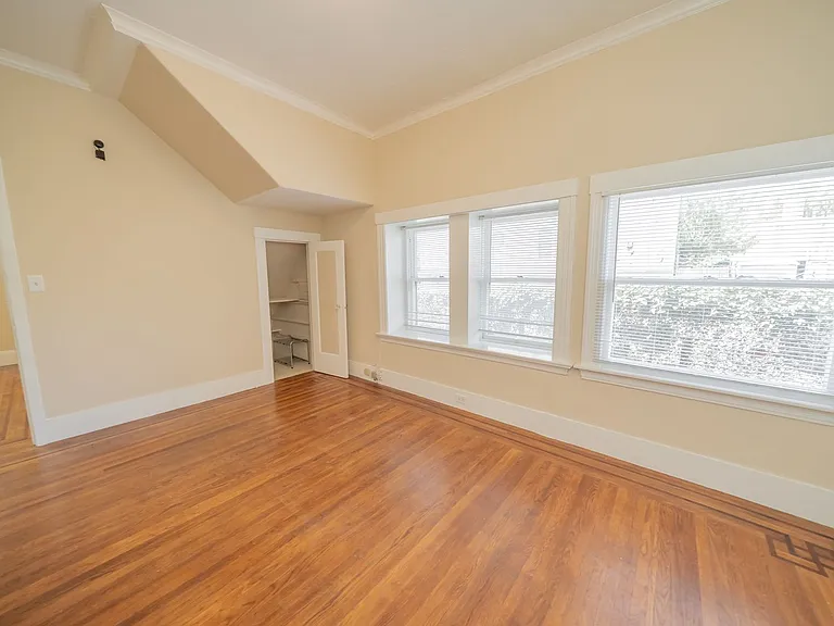 38 Glen Avenue — Photo 11