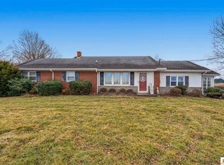 461 Mile Ln, Campbellsville, KY 42718