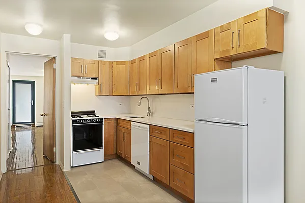 Rented by Compass | media 9