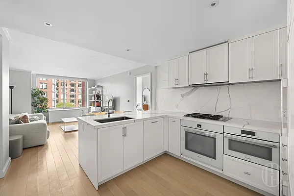 212 Warren Street #5N