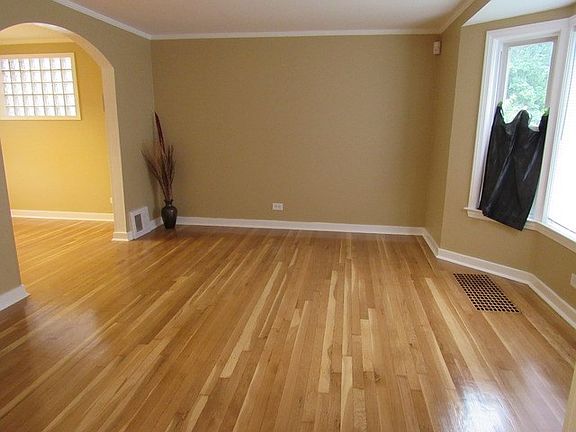 3rd image of 3613 S 56th Ct