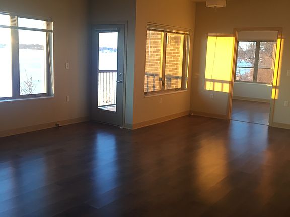 Living/Dining/Bedroom