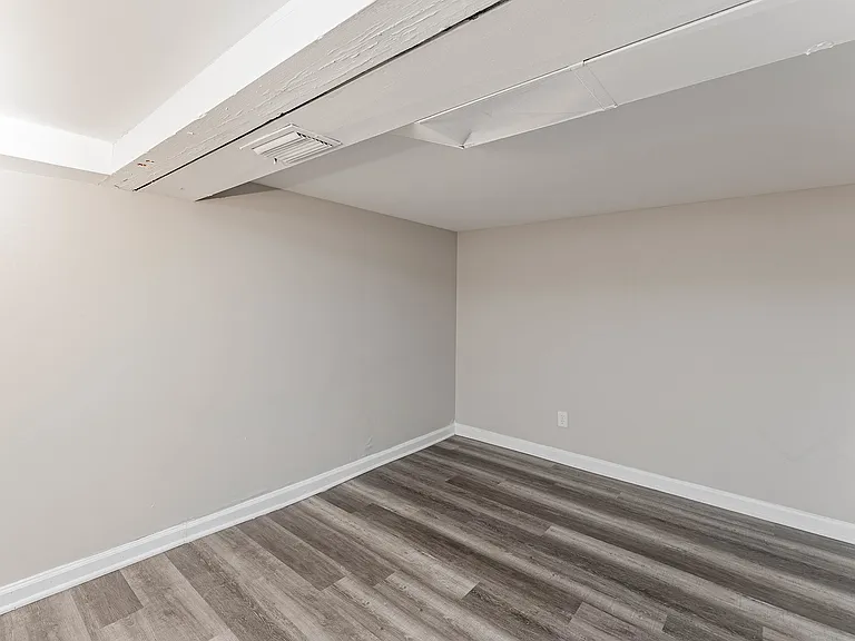 218 Orange St — Photo 15
