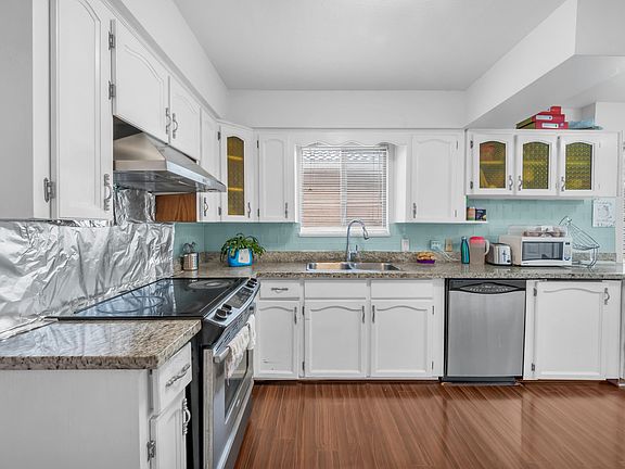 5th image of 3334 Archimedes St