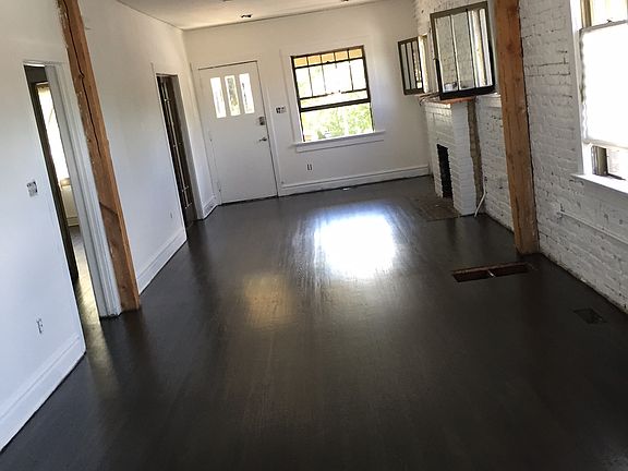 4th image of 615 N Clarkson St #May