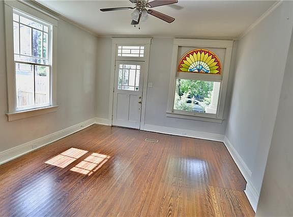 2nd image of 4224 Dryades St