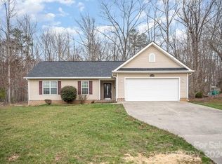 2208 Larkspur Ln, Wingate, NC 28174