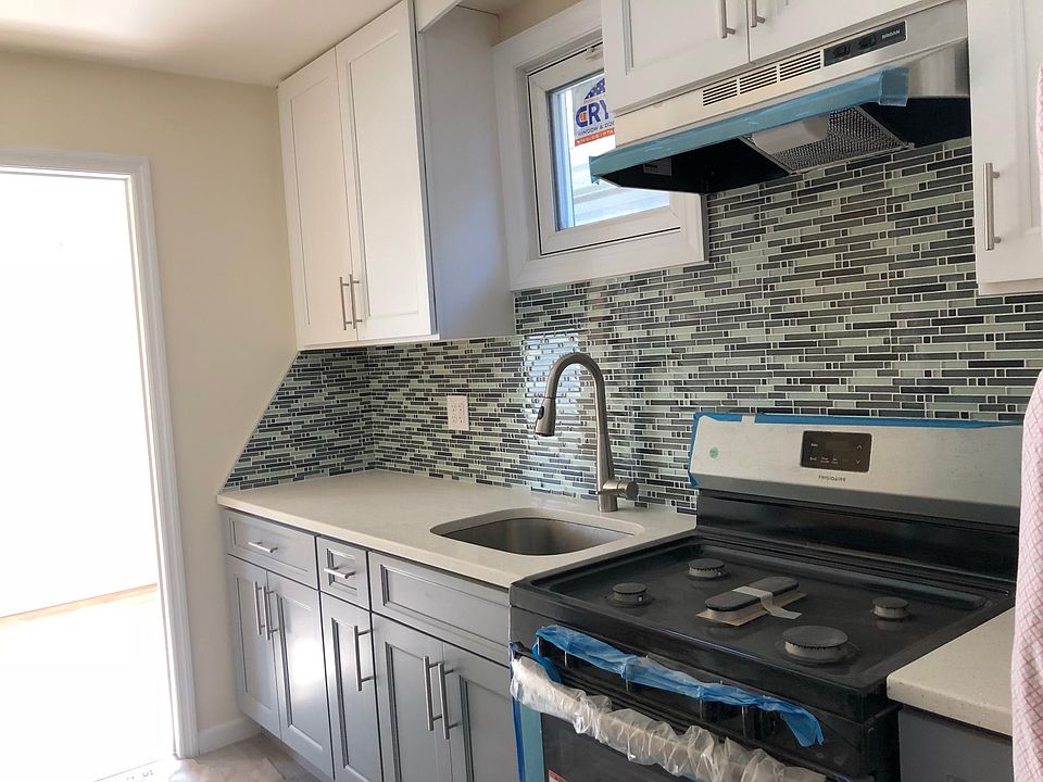 1st image of 10417 Remington St #2