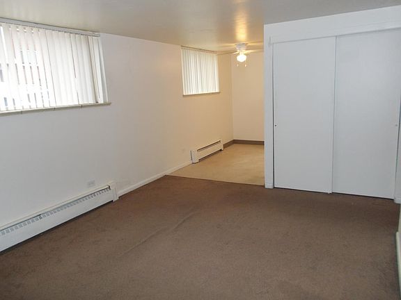 Living room to dining area