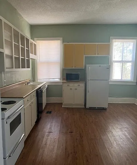 415 Holmes Ave NE #A — Photo 8
