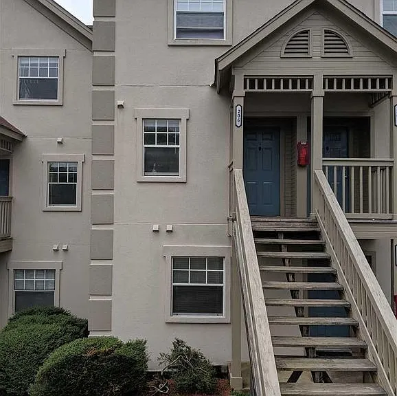 2514 Avent Ferry Rd #206 — Photo 3