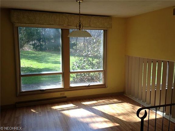4th image of 5731 Caranor Dr