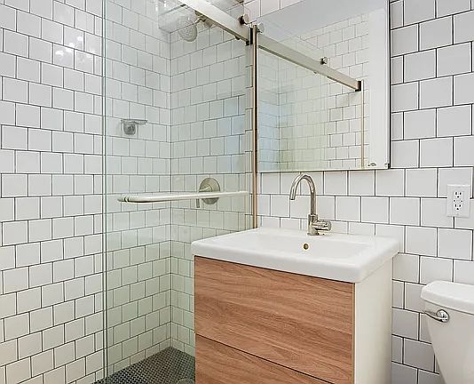 4th image of 77 E 12th St APT 8E