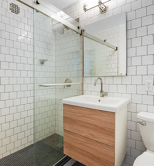 77 E 12th St #8E — Photo 3